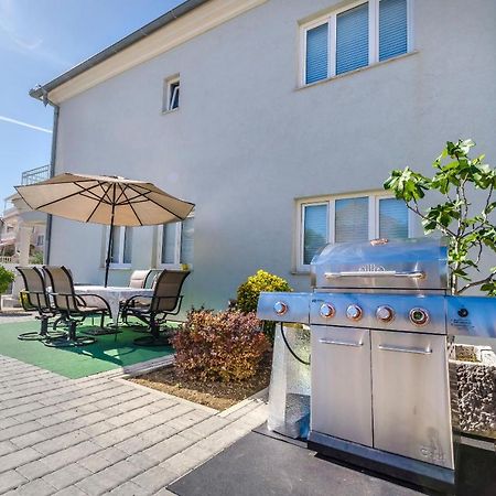 Apartment Canada Dream Vacation ซรีมา ภายนอก รูปภาพ
